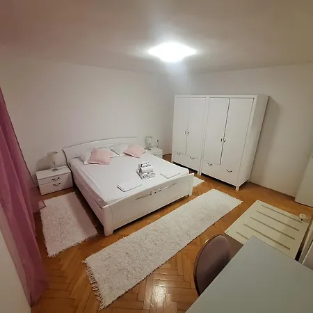 Sea Апартаменты *